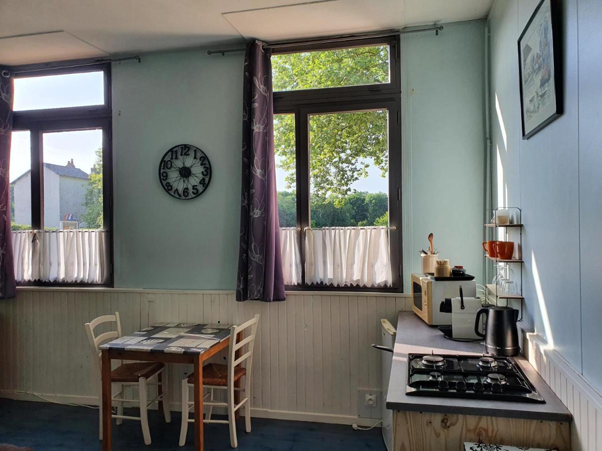 Camping Des 2 Rives- Chambres Etang-sur-Arroux Exteriör bild