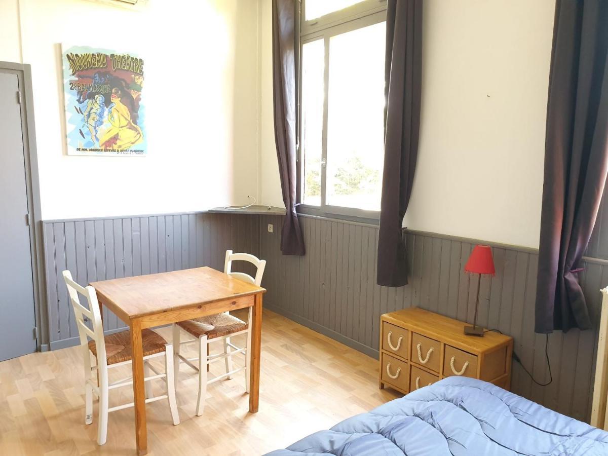 Camping Des 2 Rives- Chambres Etang-sur-Arroux Exteriör bild