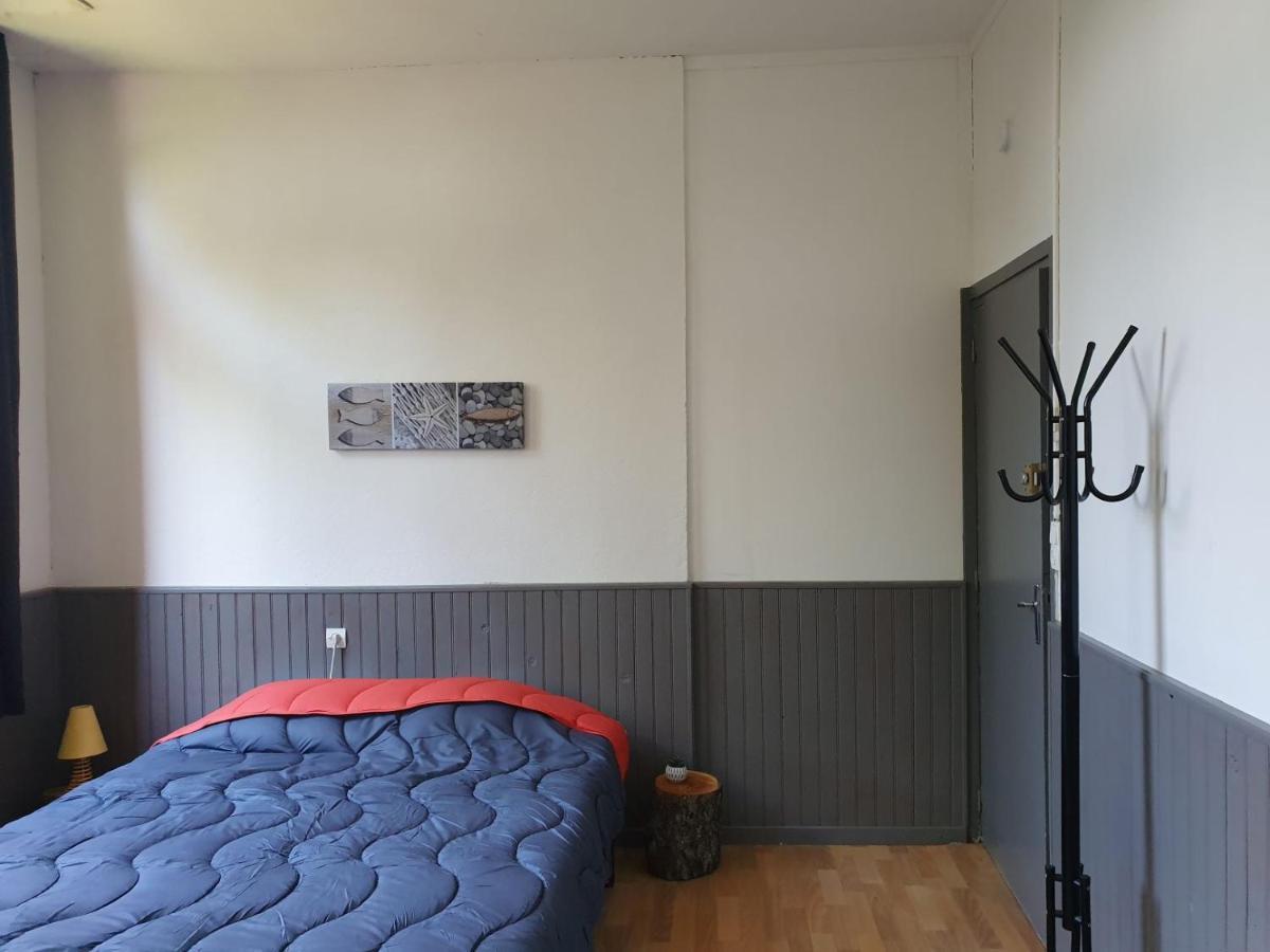 Camping Des 2 Rives- Chambres Etang-sur-Arroux Exteriör bild